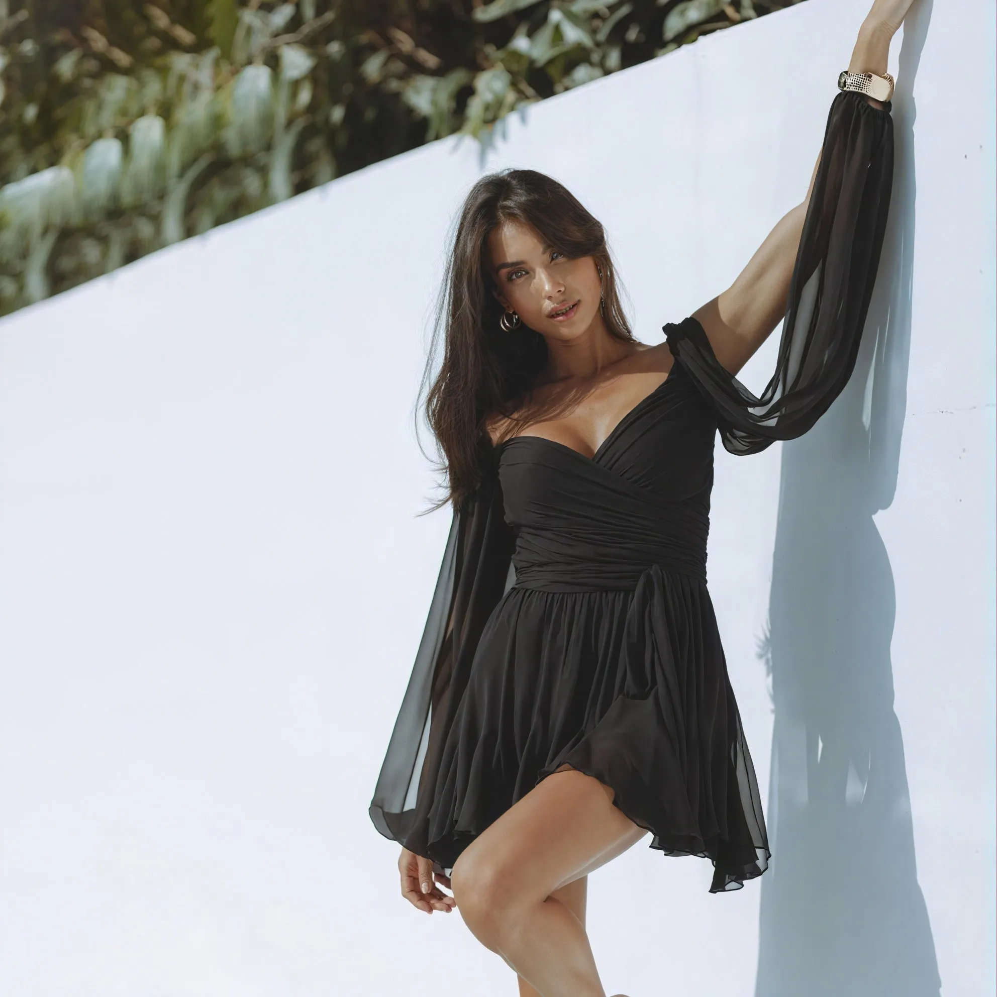 Bohemian Chic Mini Dress: Flared & Flowing