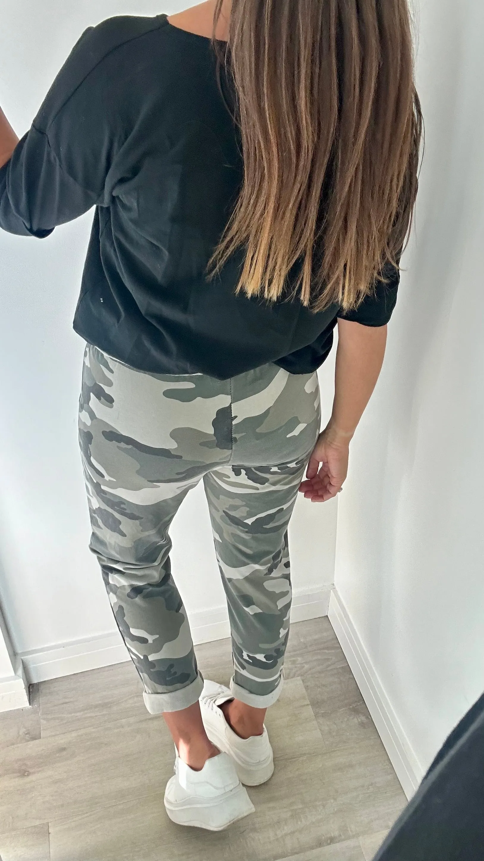 CAMO SWEAT PANTS