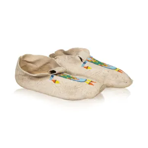Crow Ladies Moccasins