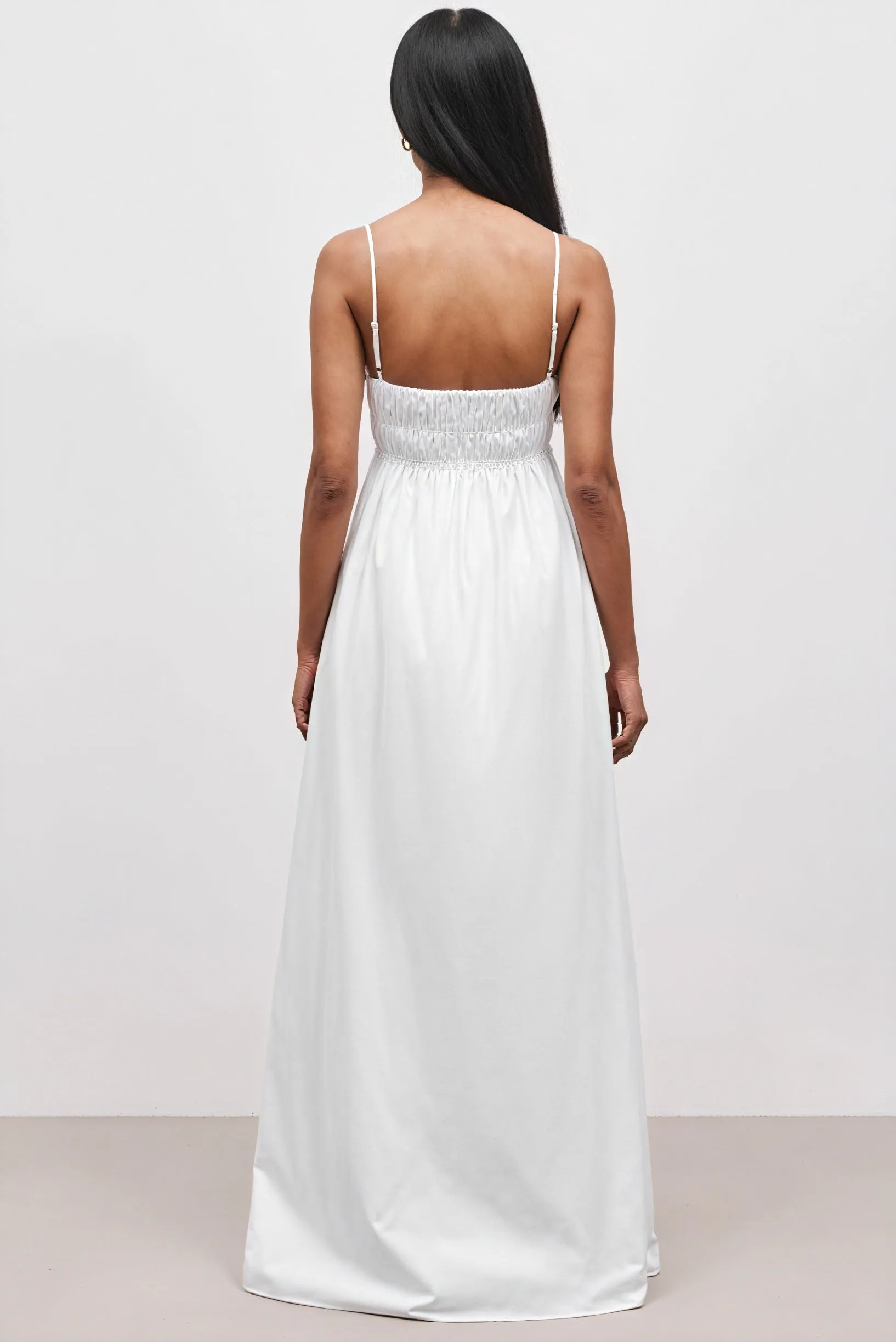 Flowing Maxi Dress with Pockets