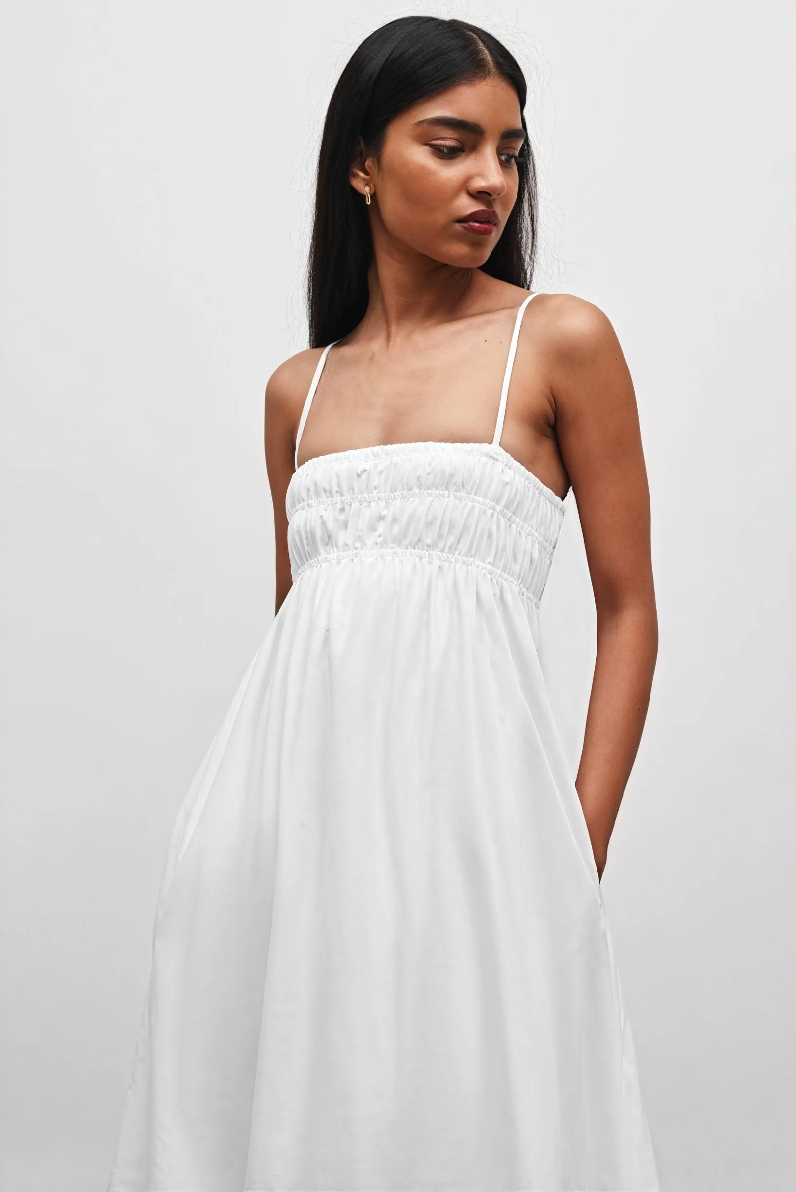 Flowing Maxi Dress with Pockets