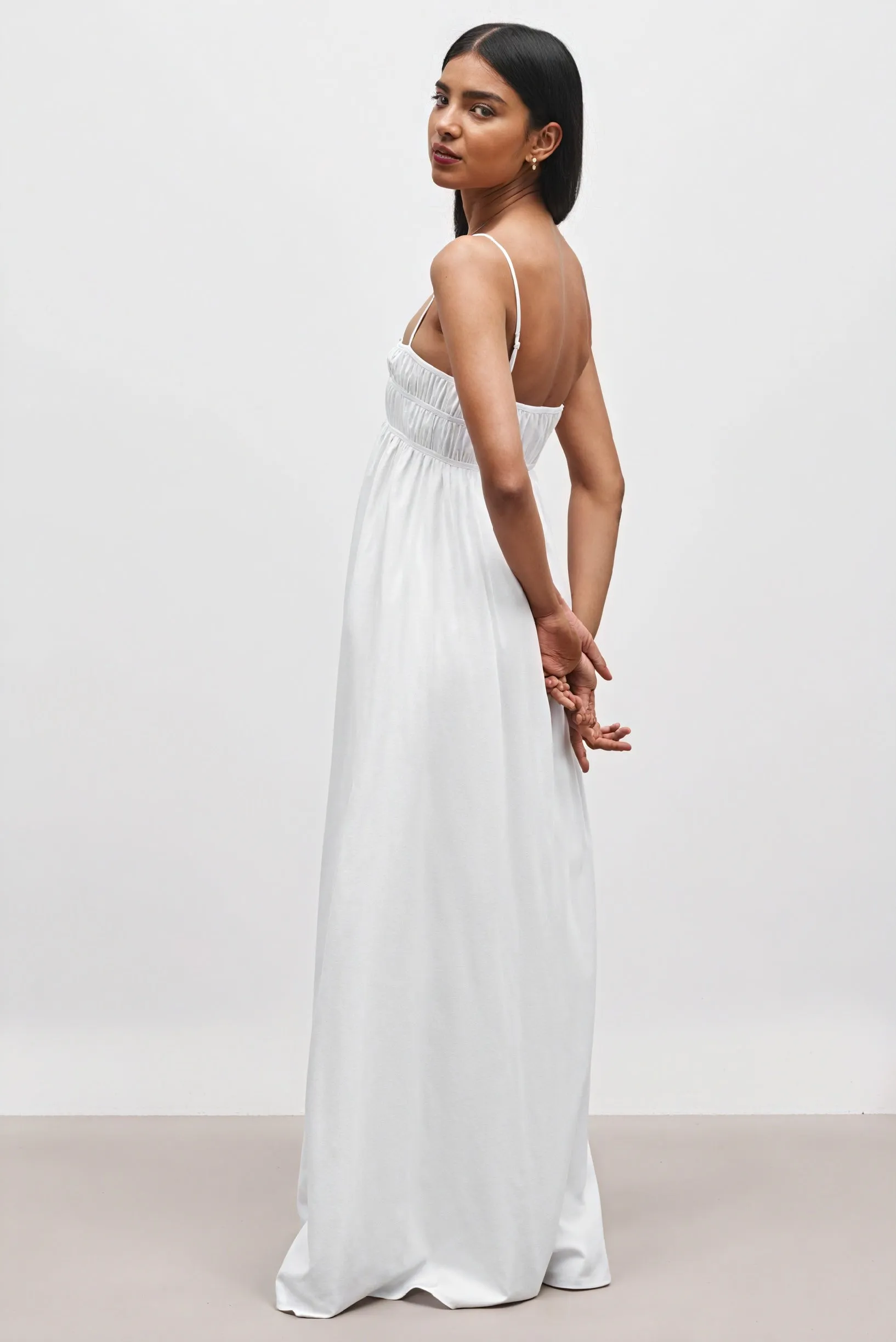 Flowing Maxi Dress with Pockets