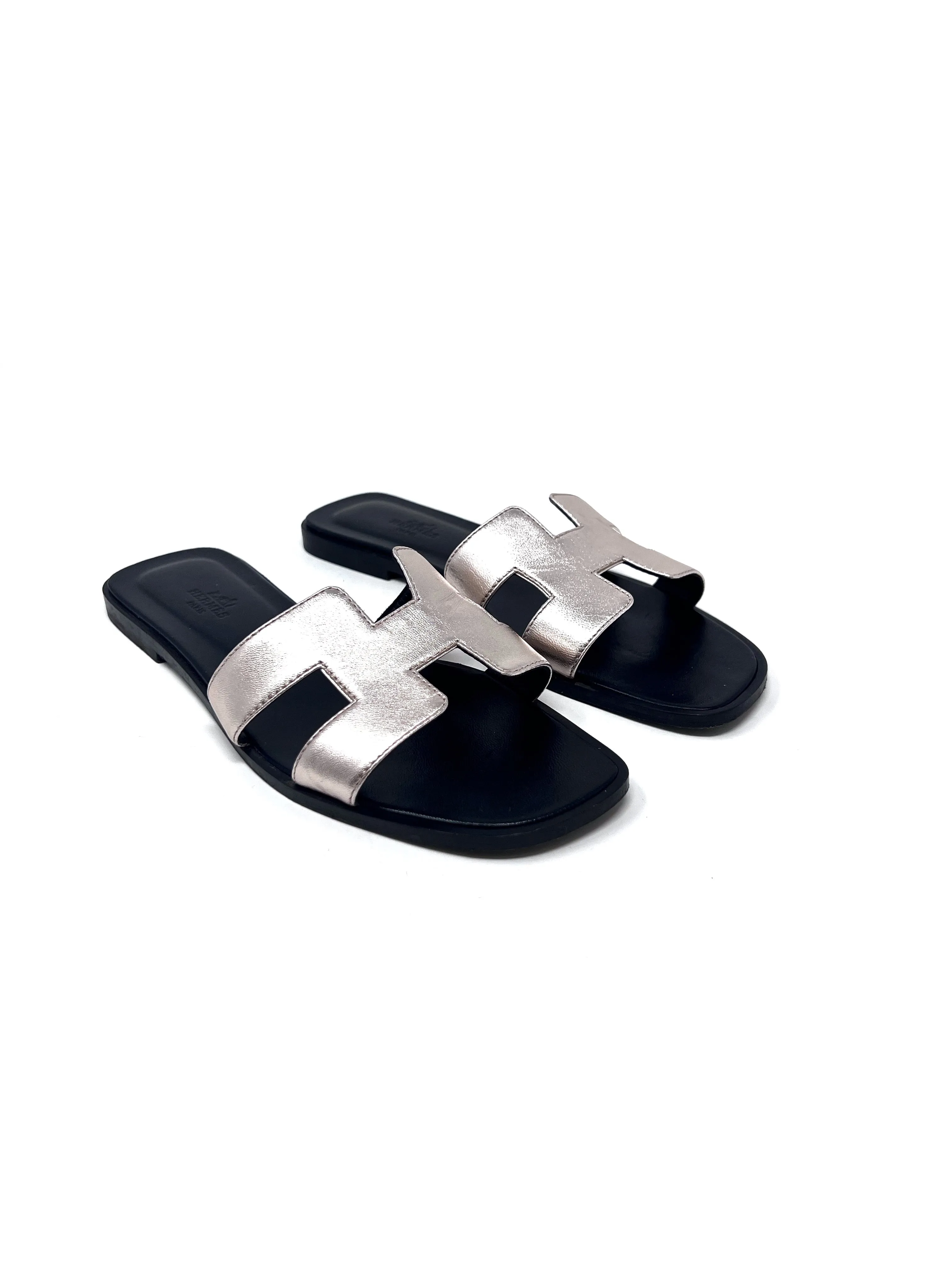 Hermes W Shoe Size 38.5 'Oran' Metallic Leather Sandals