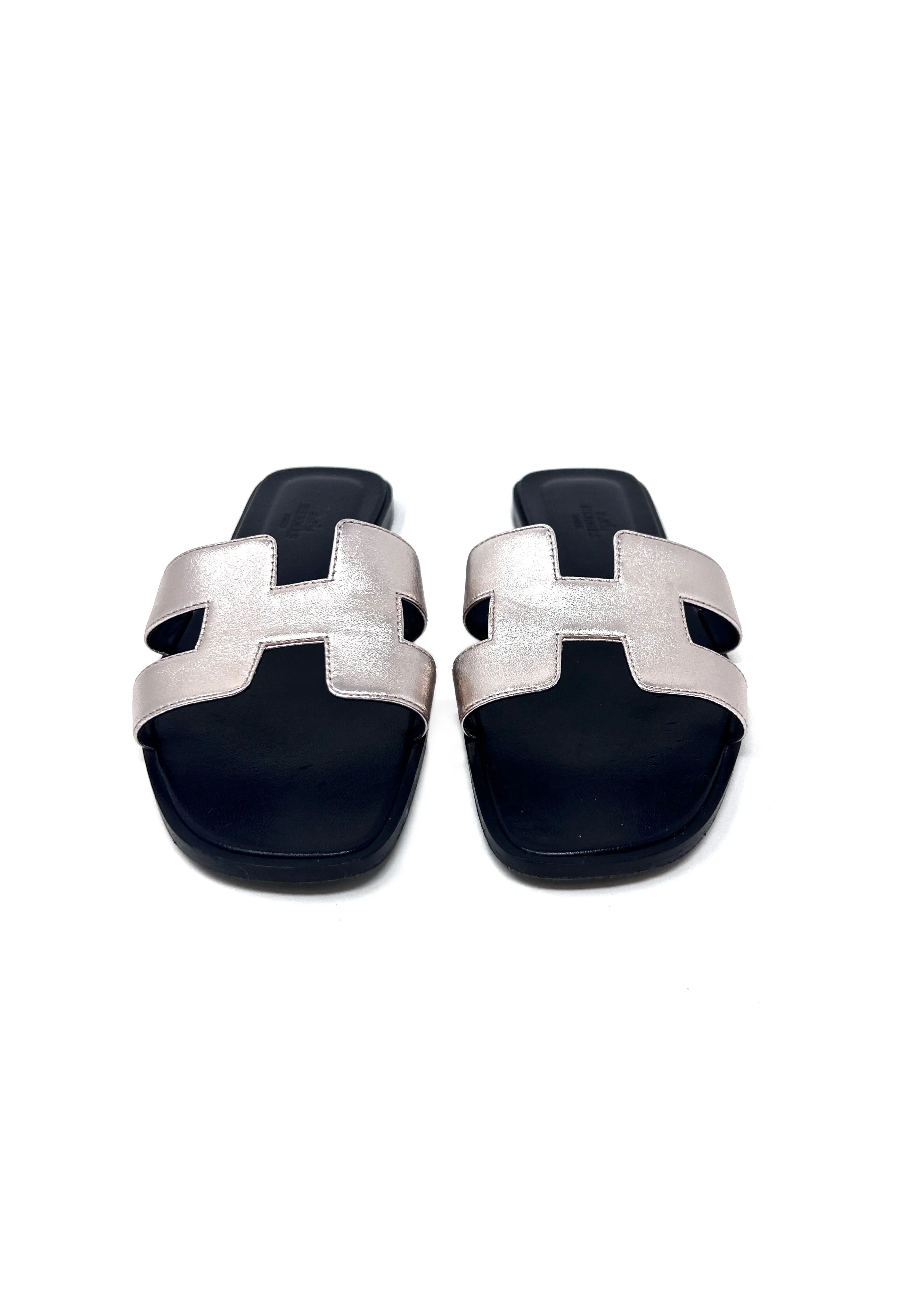 Hermes W Shoe Size 38.5 'Oran' Metallic Leather Sandals