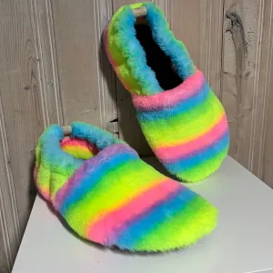 JadyLadys - Furry Neon slip on shoe