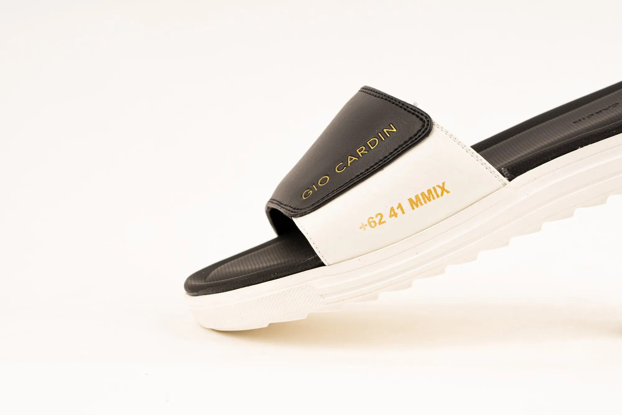 JUDE SLIDES | BLACK / WHITE / WHITE | UNISEX