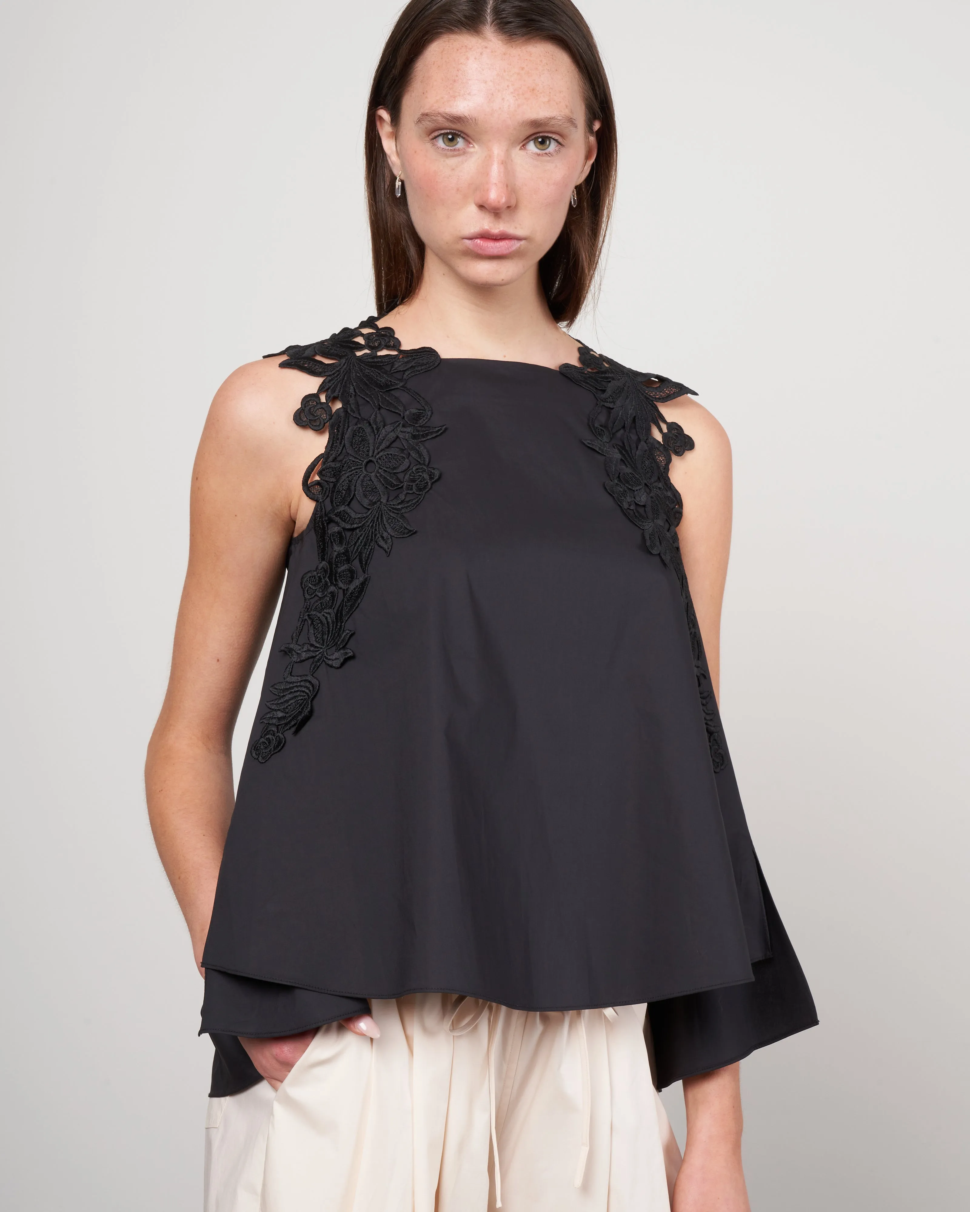 lace top - 600 black