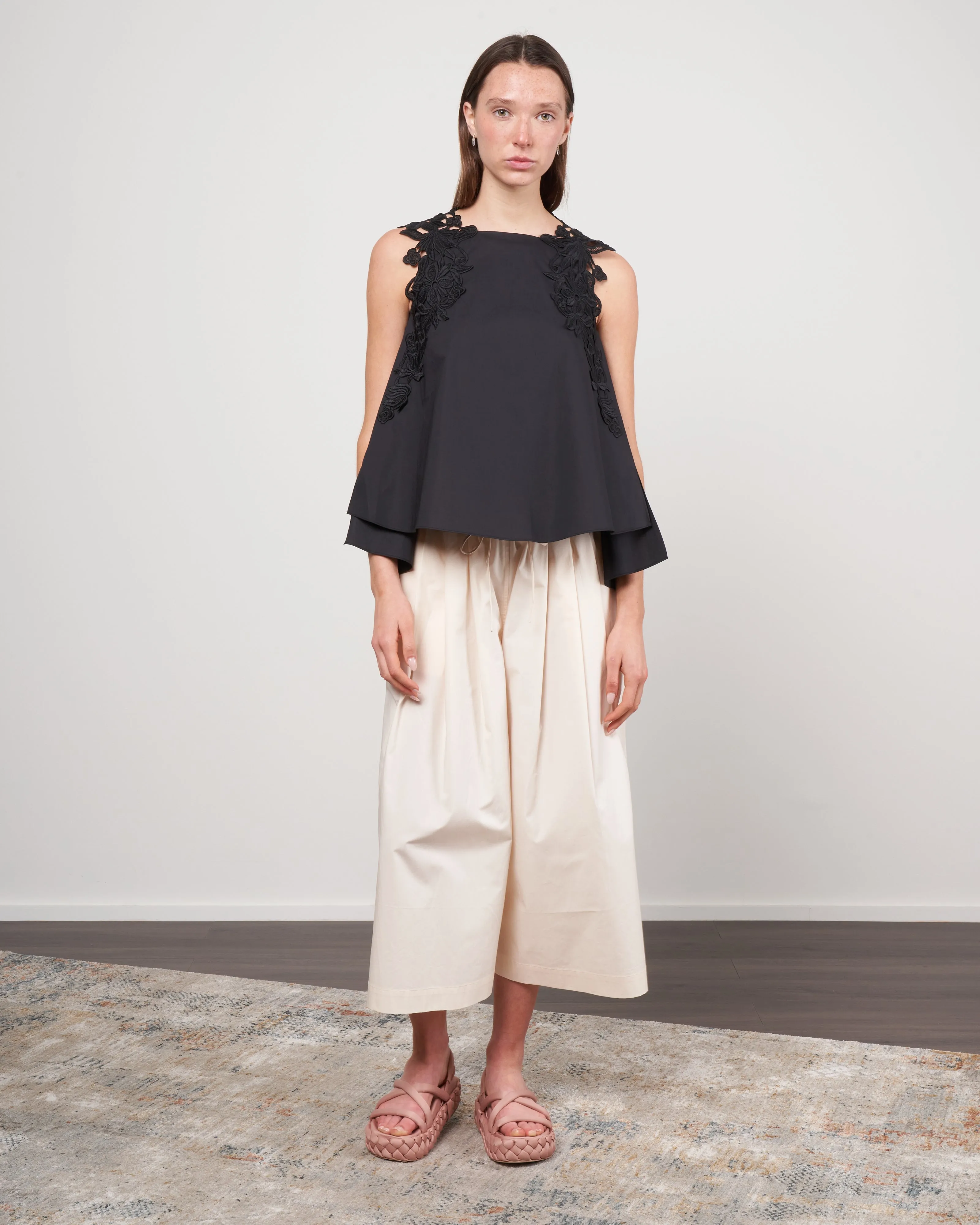 lace top - 600 black