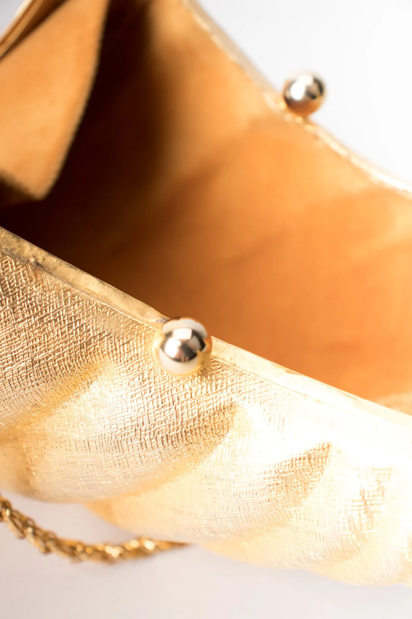 Metal Horn Shell Bag