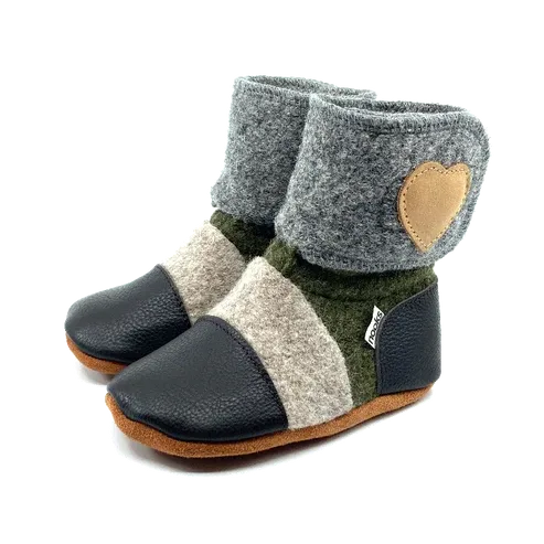 Nooks Design Felted Wool Booties (Sapling)