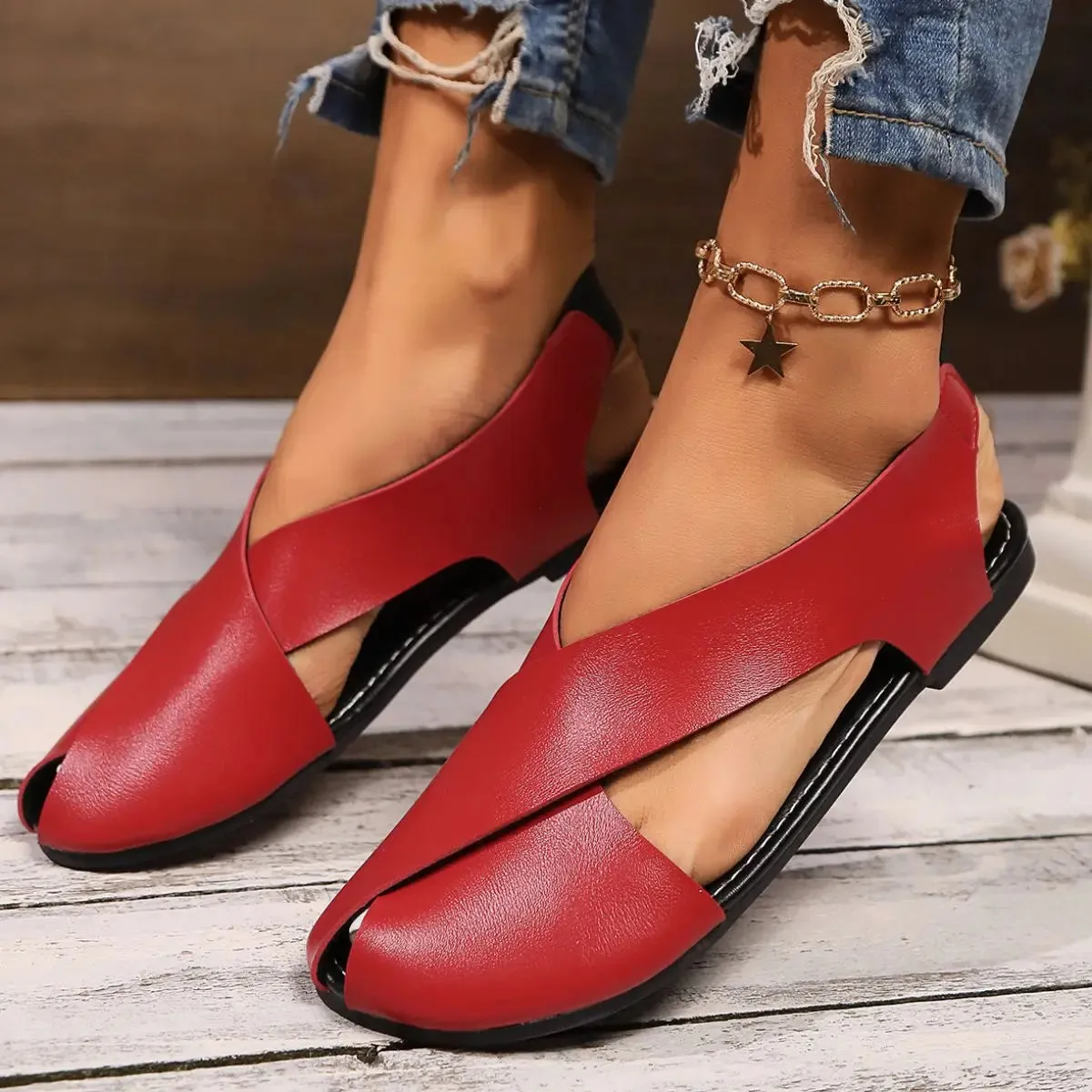 'Parisa' Cross Strap Round Toe Flat Sandals
