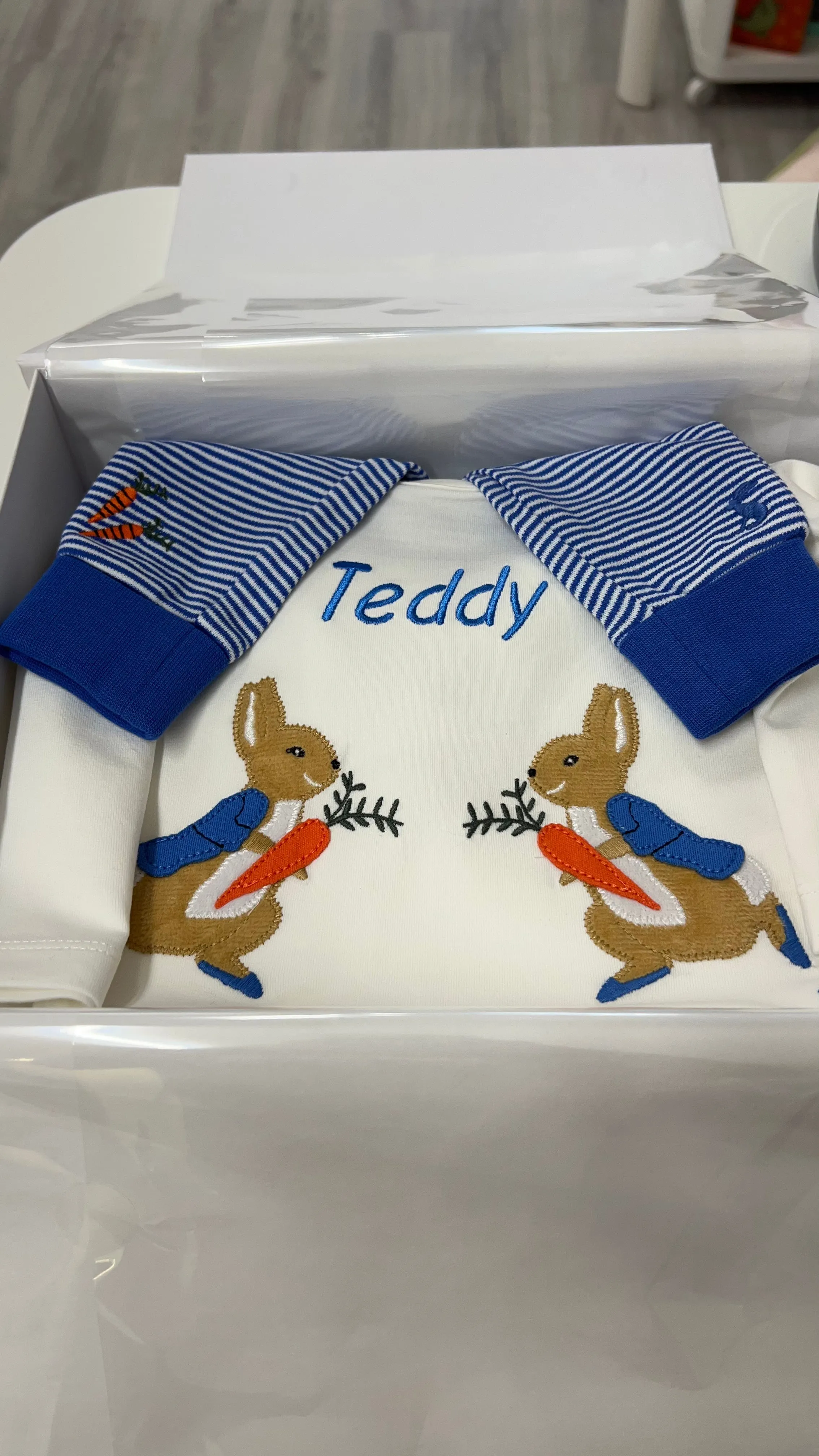 Peter Rabbit Organically Grown Appliqué Easter Gift Set