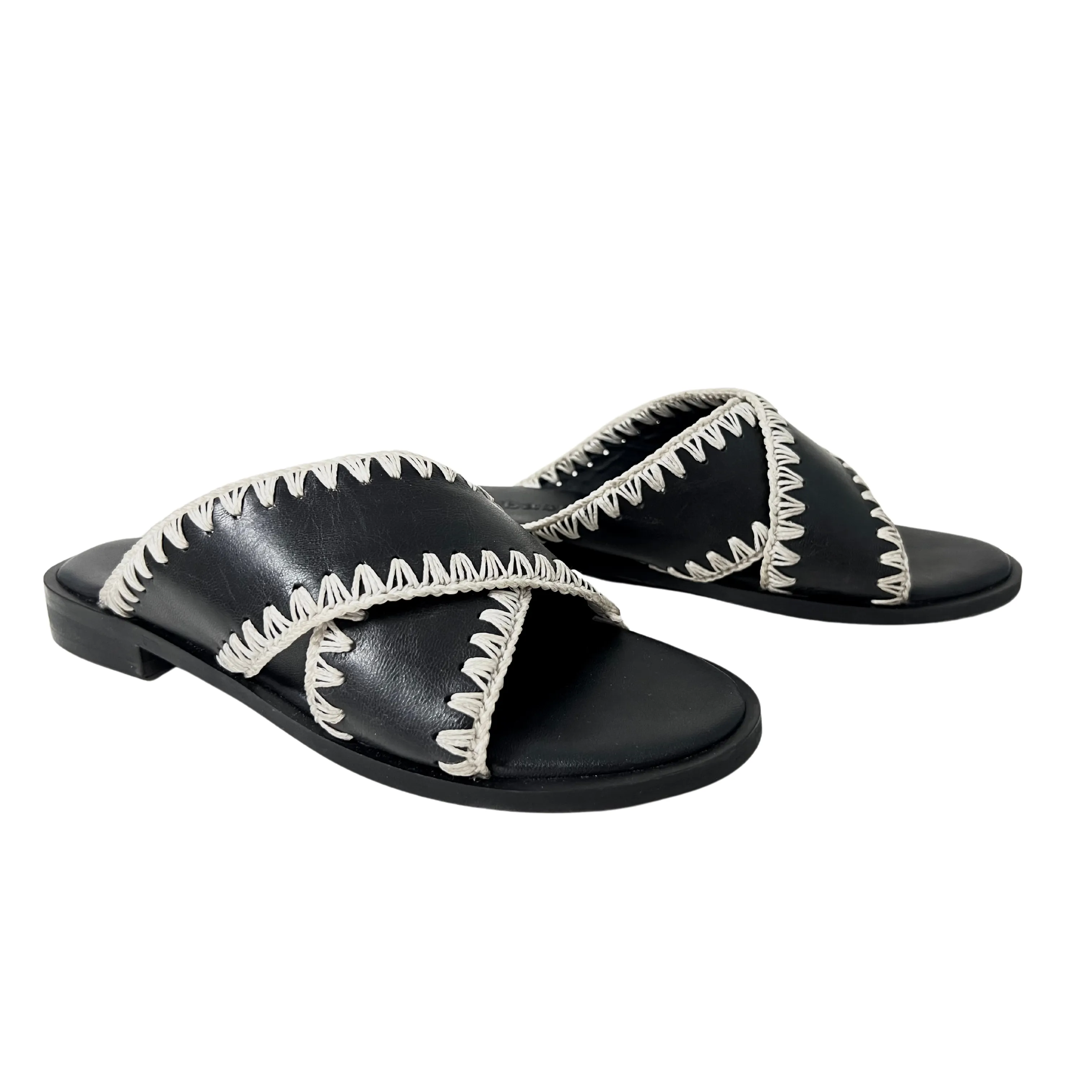 Qianna black Leather weaved sandal