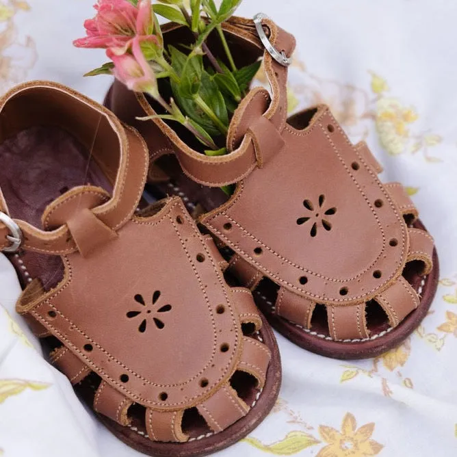 SECONDS Flora {Children's Leather Sandals}