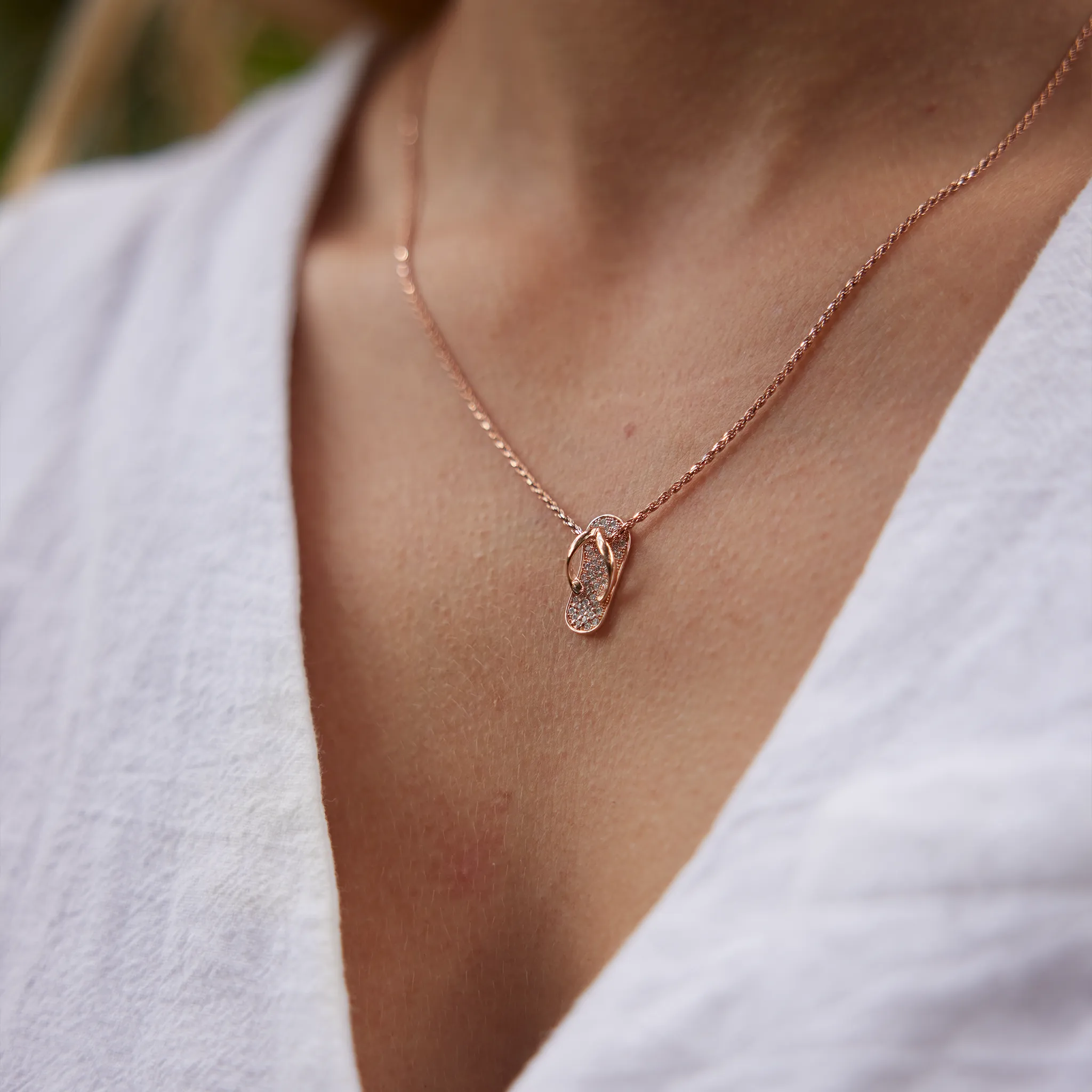 Slipper Pendant in Rose Gold with Diamonds - 18mm