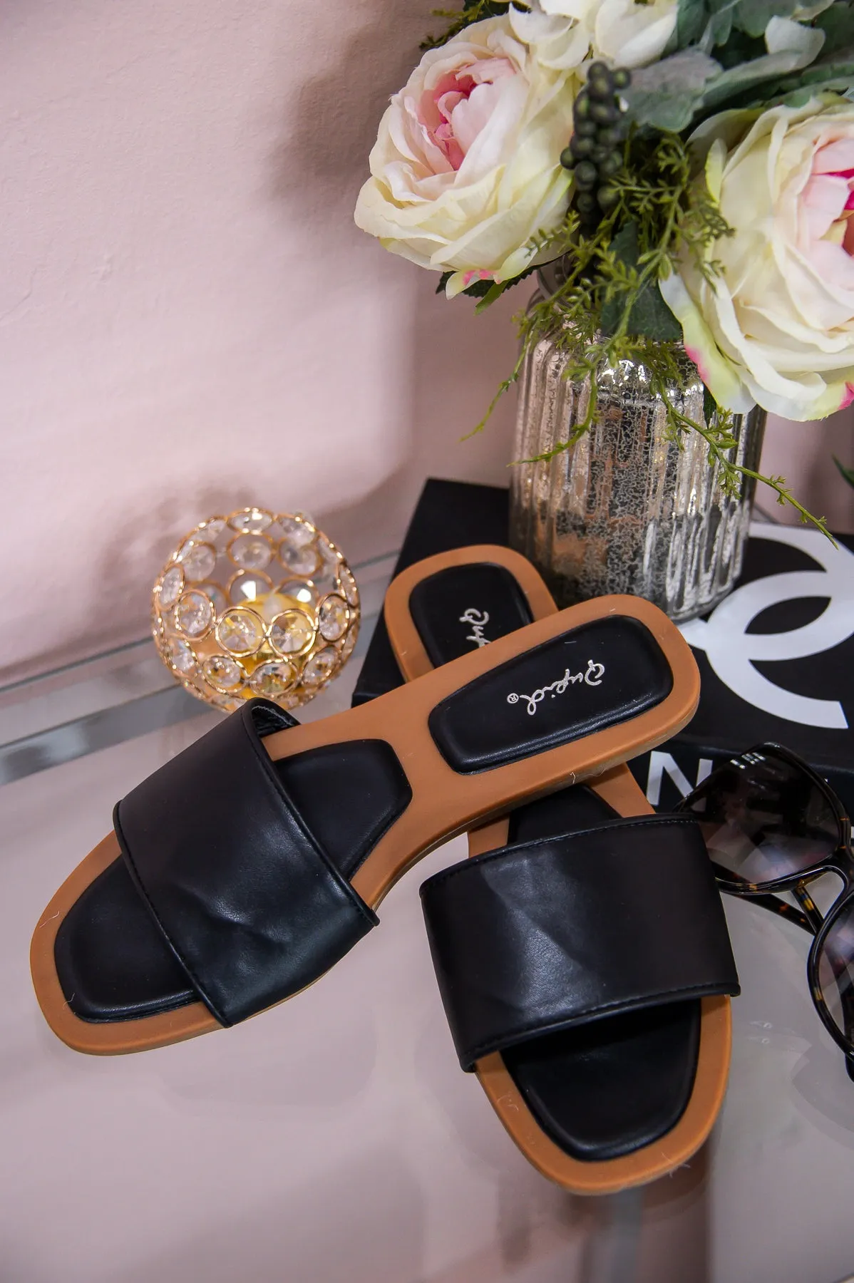 Somewhere Sunny Black Slip-On Sandals - SHO2565BK