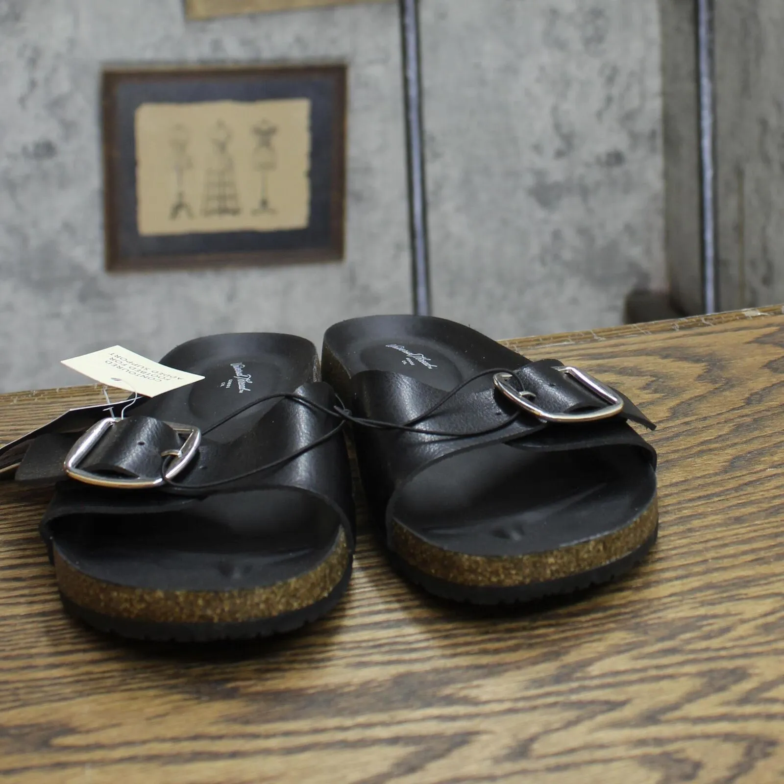 Universal Thread Womens Cameron Single Band Footbed Sandals 89998530 Black 8.5M