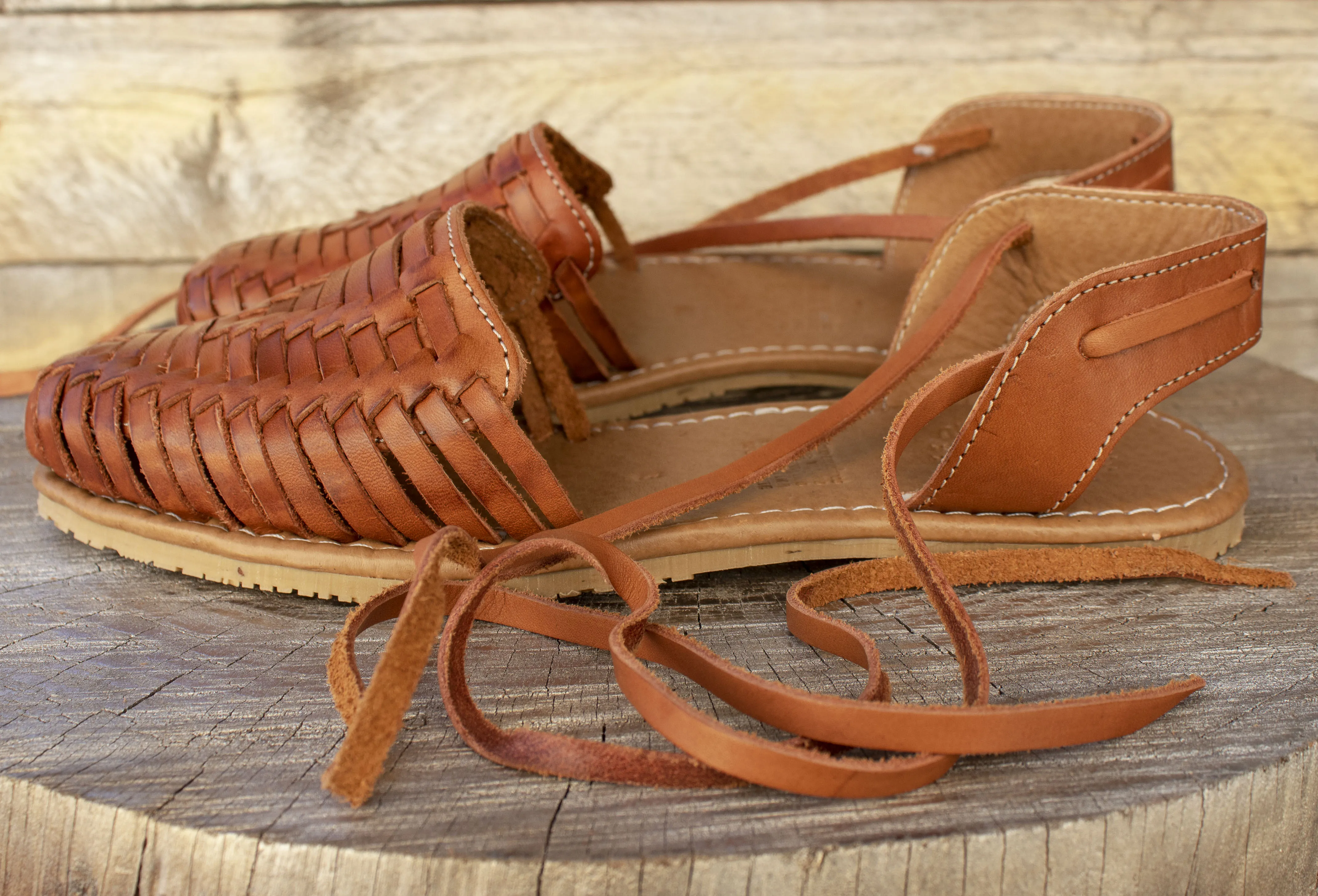WOMENS LEATHER LACE UP FLAT HUARACHE MEXICAN SANDALS
