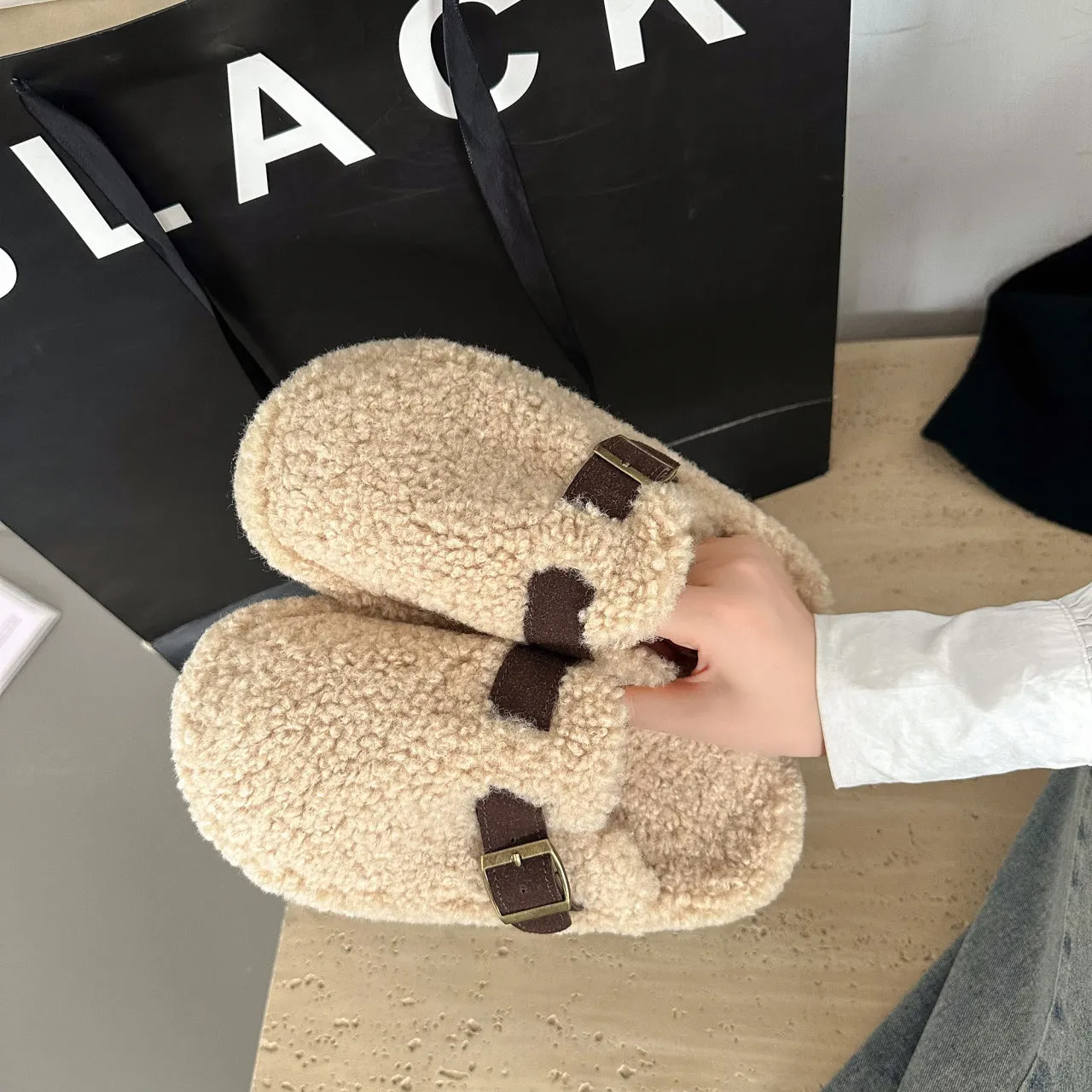 Women's Thick-soled Slip-on Closed Toe Half Slippers