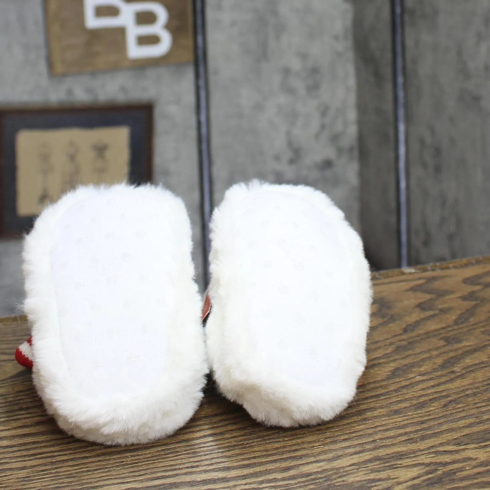 Wondershop Toddler Boys Girls Holiday Polar Bear Slippers White M (7T-8T)